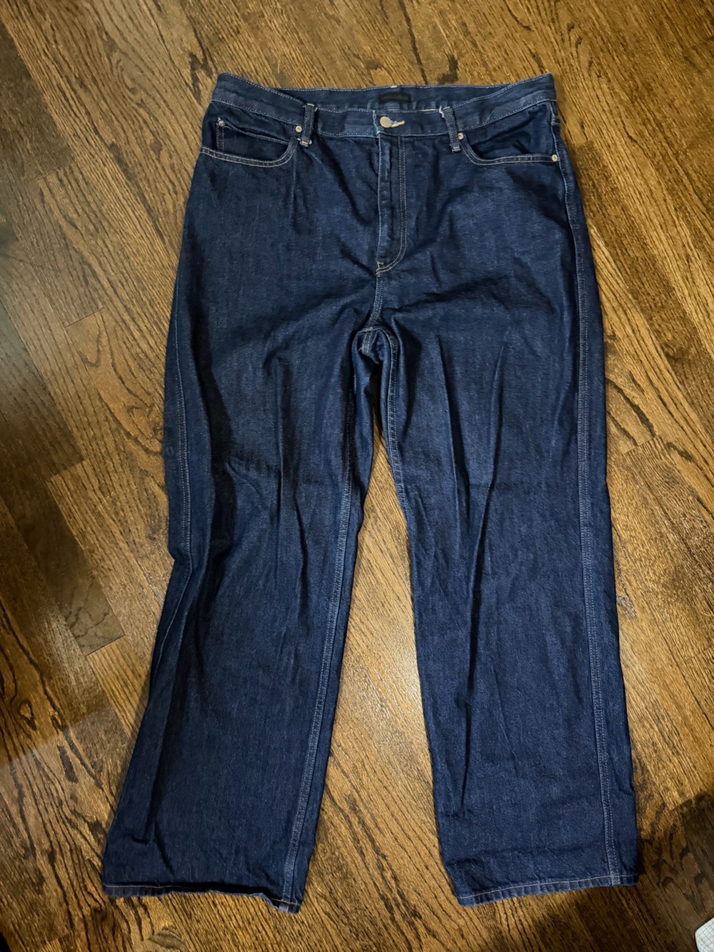 Uniqlo Slim Straight Men's Jeans in Dark Indigo